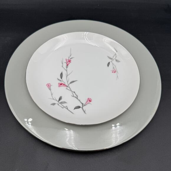 Salad Plates in Cherry Blossom by Fine China of Japan Set of 4 - Picture 4 of 7